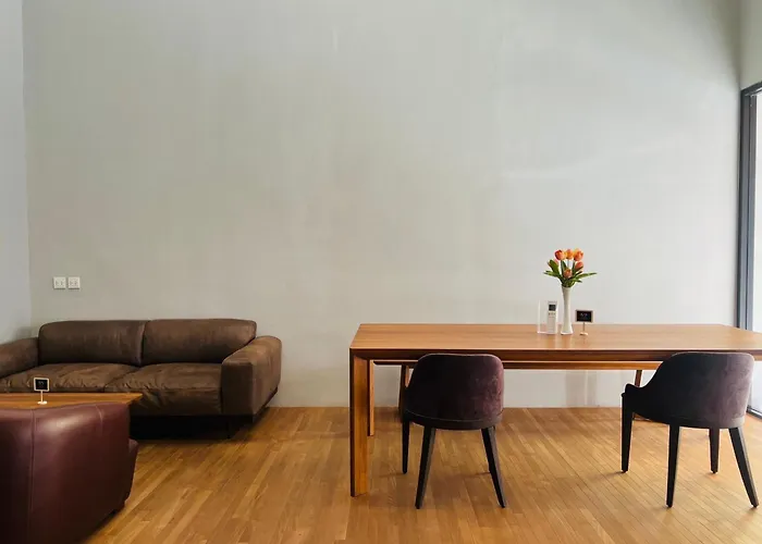 Woodstory Boutique Hotel 3*
